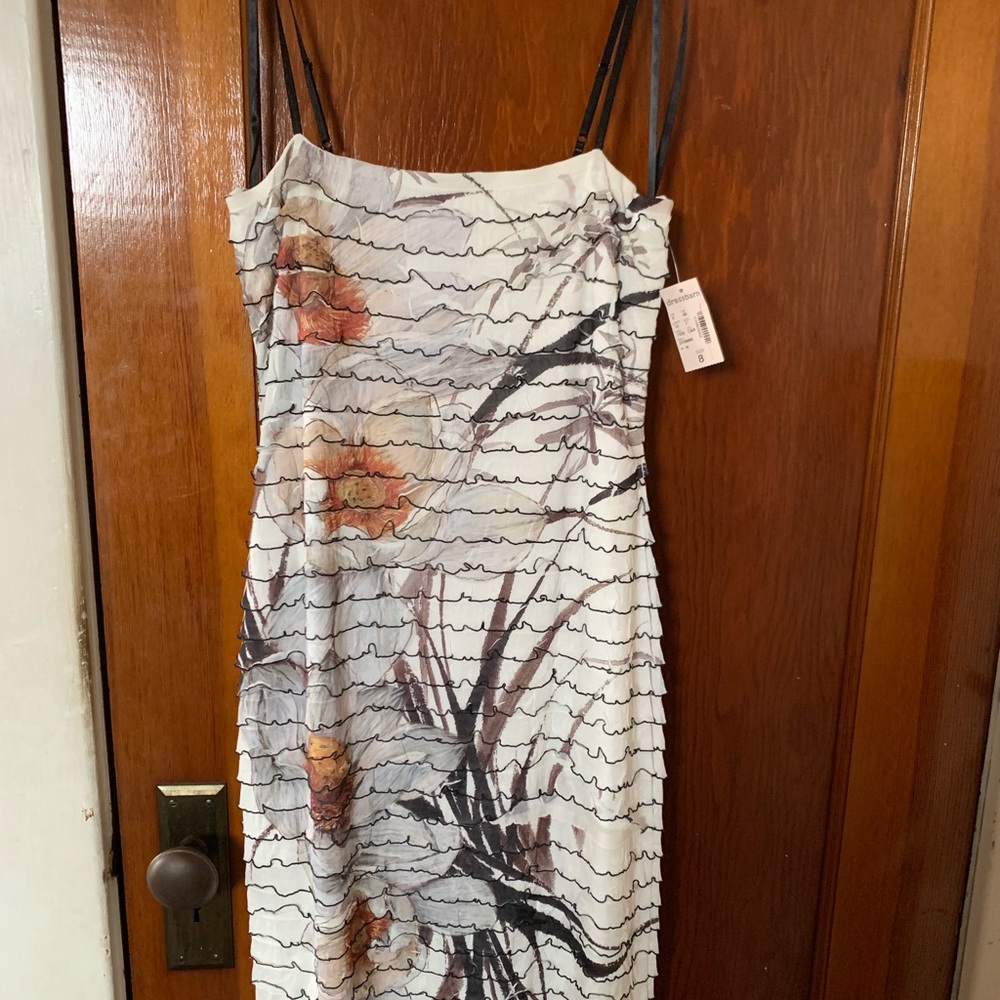 Women’s dress